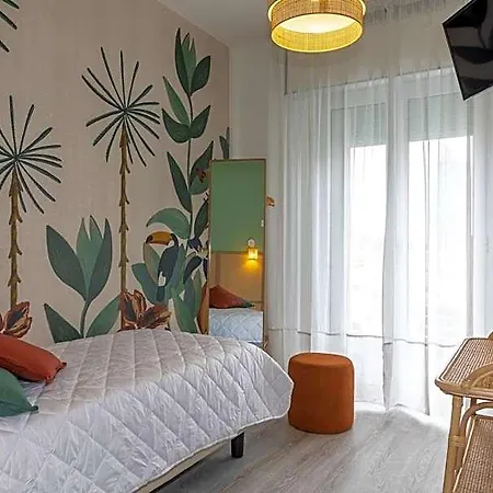 Wally Hotel